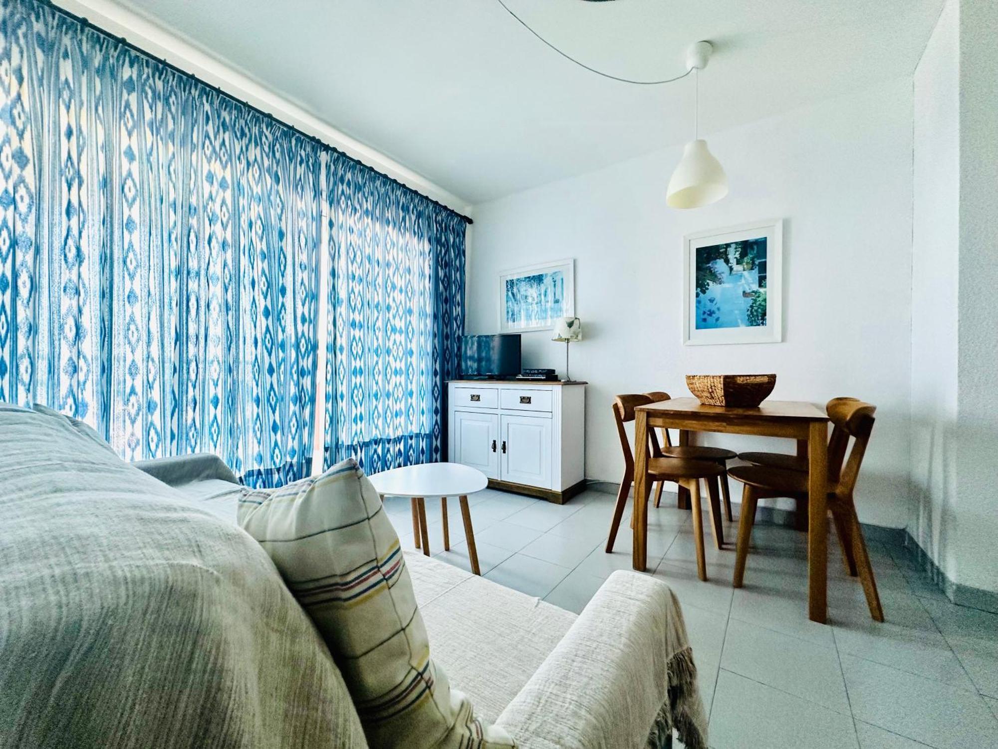 Global Immo 2079 Rocmar Apartment Roses Bagian luar foto