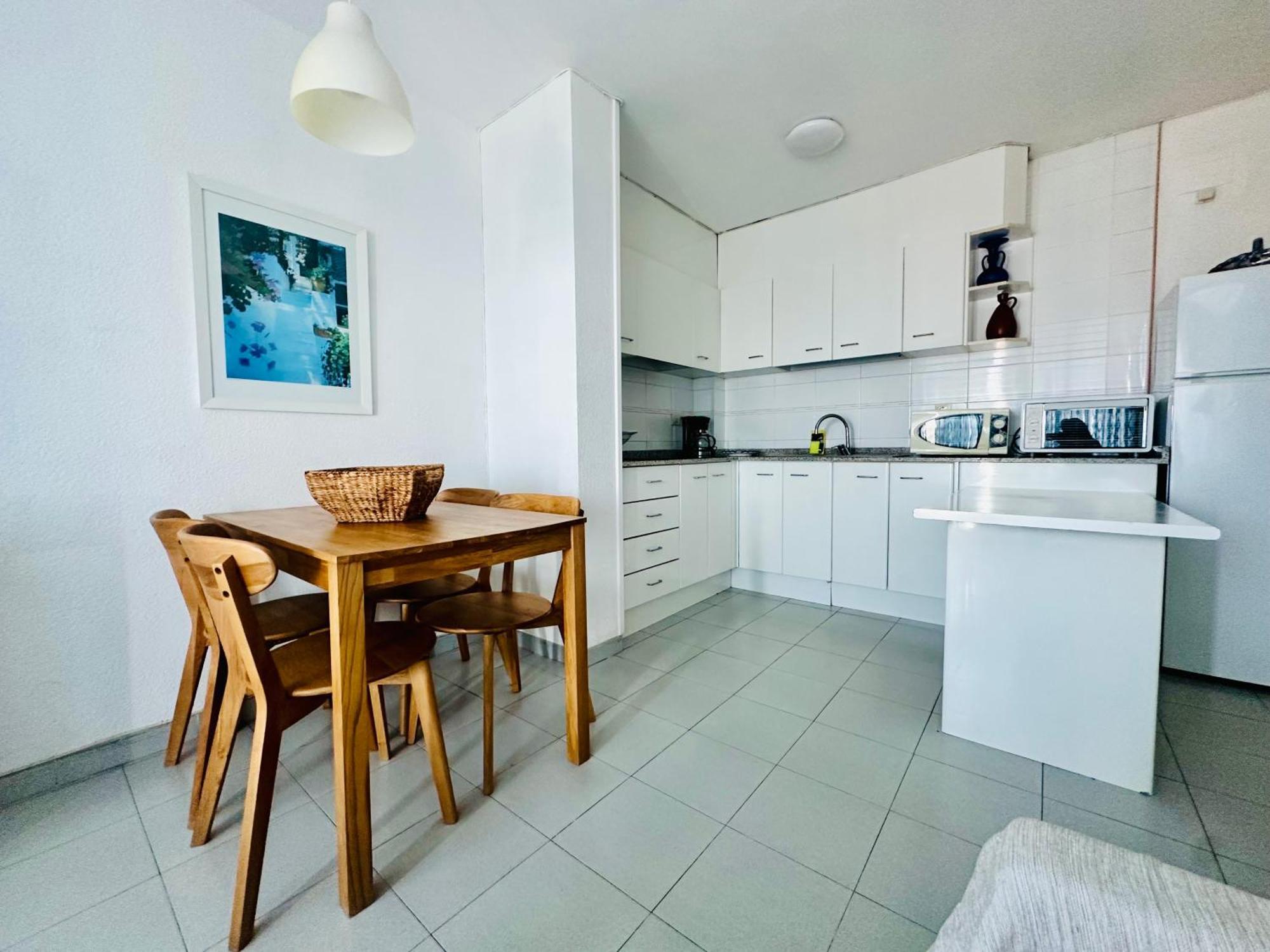 Global Immo 2079 Rocmar Apartment Roses Bagian luar foto